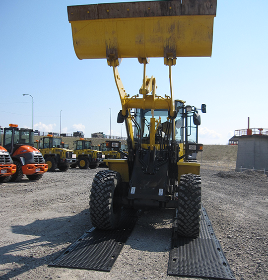 Hp~@BANBAN@̍H@zC[_ʉ